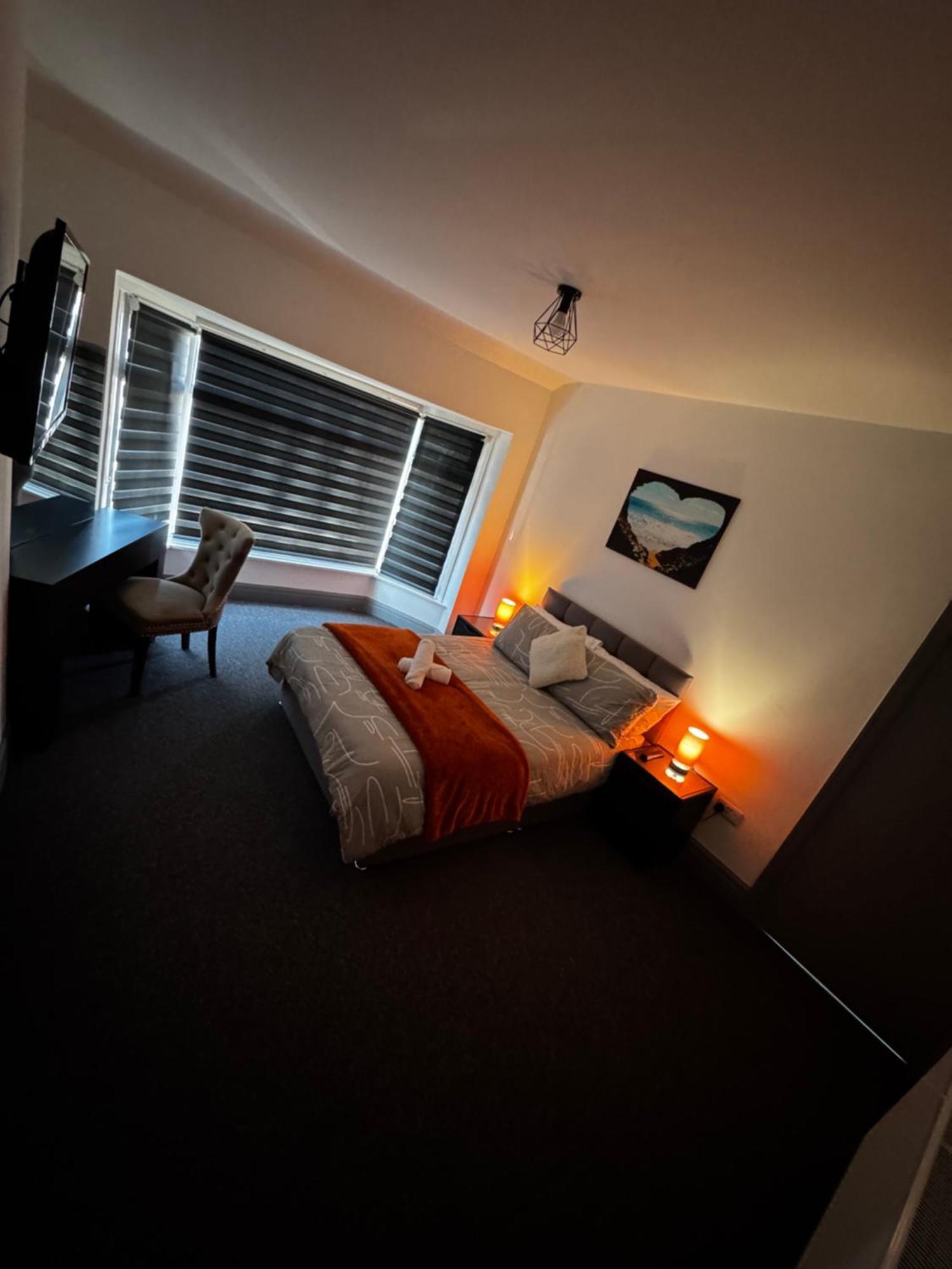 Melville House - Pet Friendly Blackpool Eksteriør billede