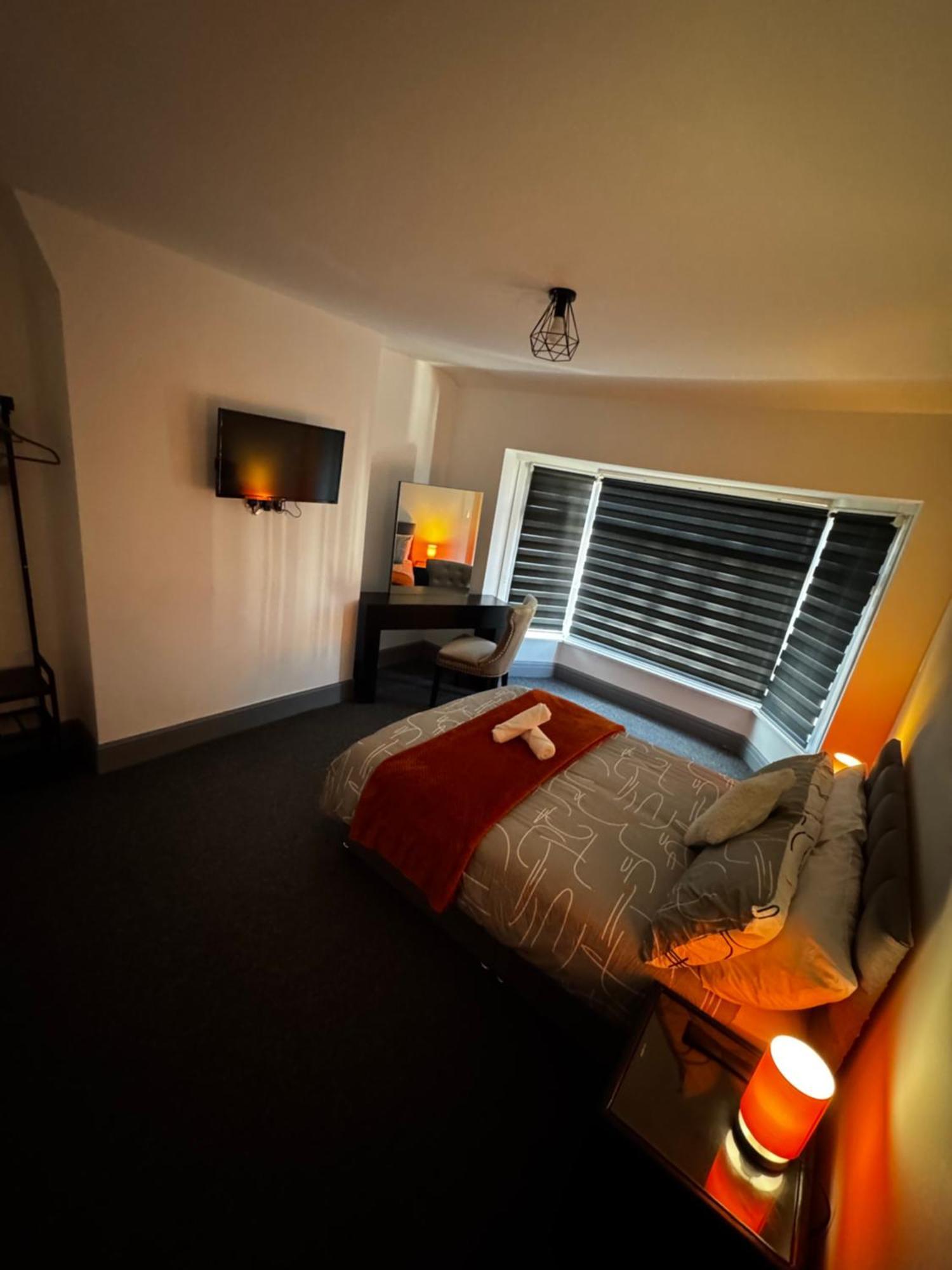 Melville House - Pet Friendly Blackpool Eksteriør billede